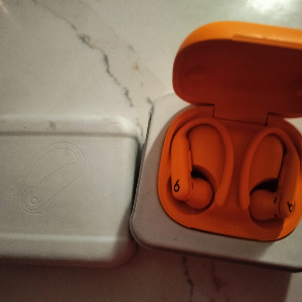 Beats by Dre Orange Wireless Earbud Headphones